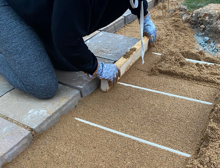 pave over driveway Screeding Technique